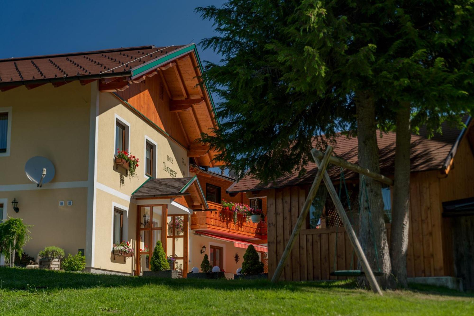 Apparthaus Taxegger Exterior photo